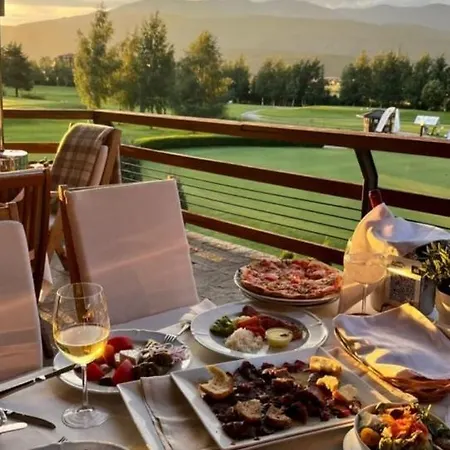 Daire Pirin Golf Downtown *