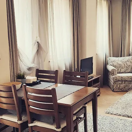 Pirin Golf Downtown Апартамент